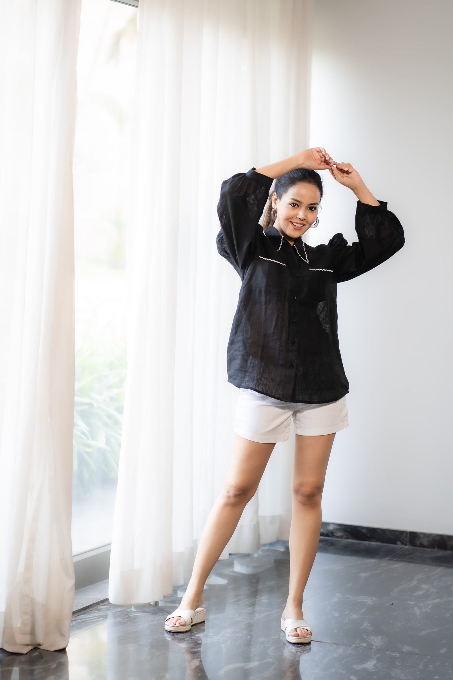 Linen Scalloped Puff Shirt