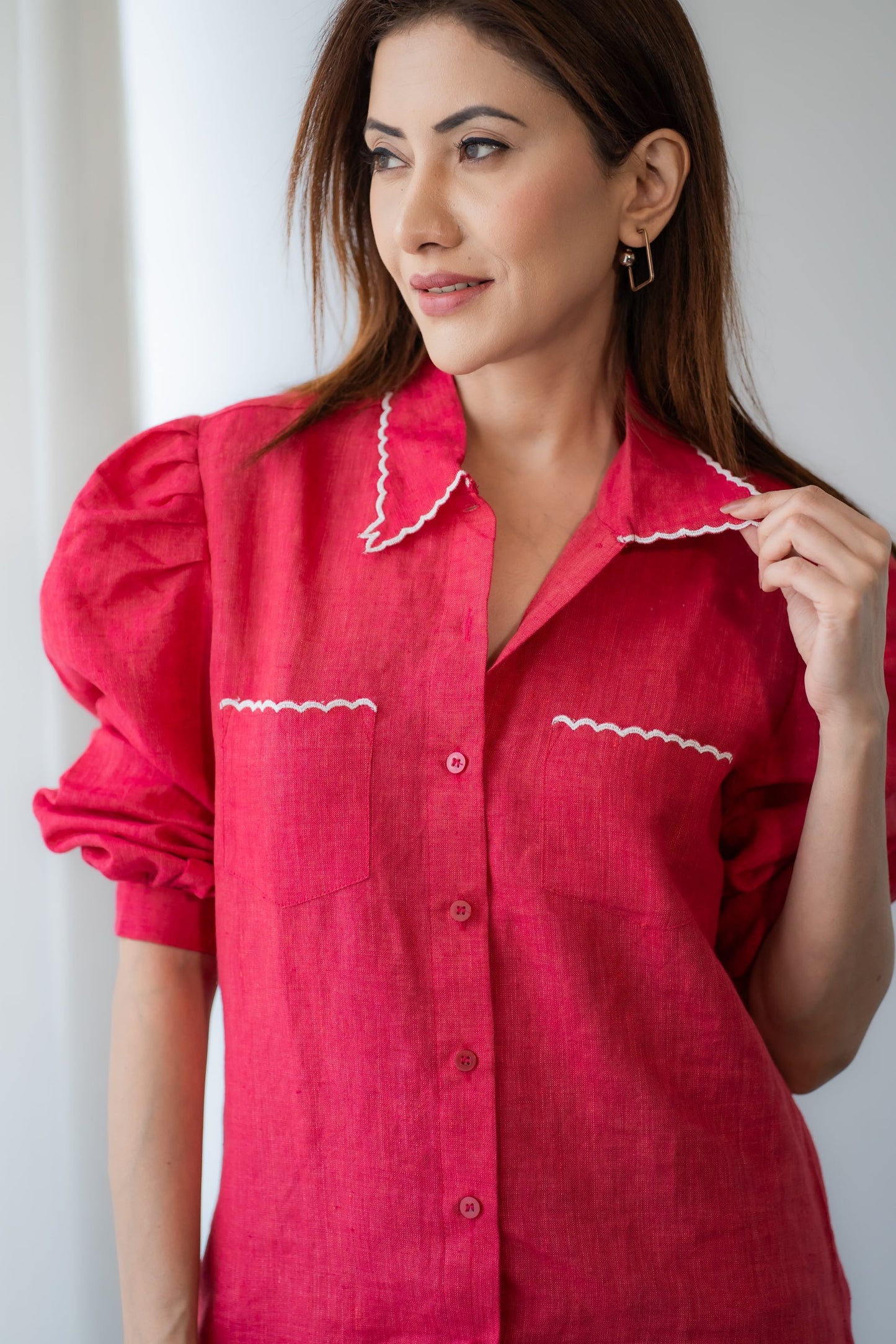 Linen Scalloped Puff Shirt