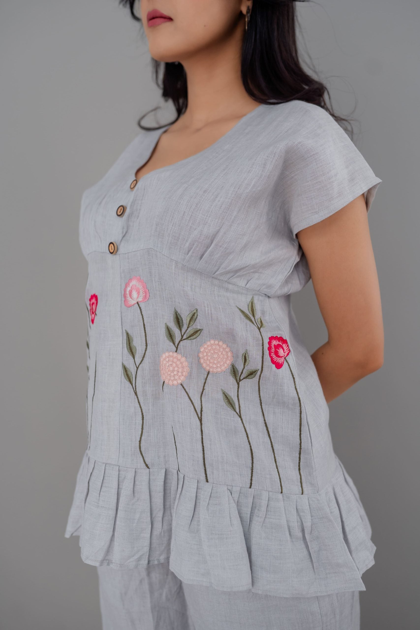 Pleated Hue Top in cotton-linen fabric