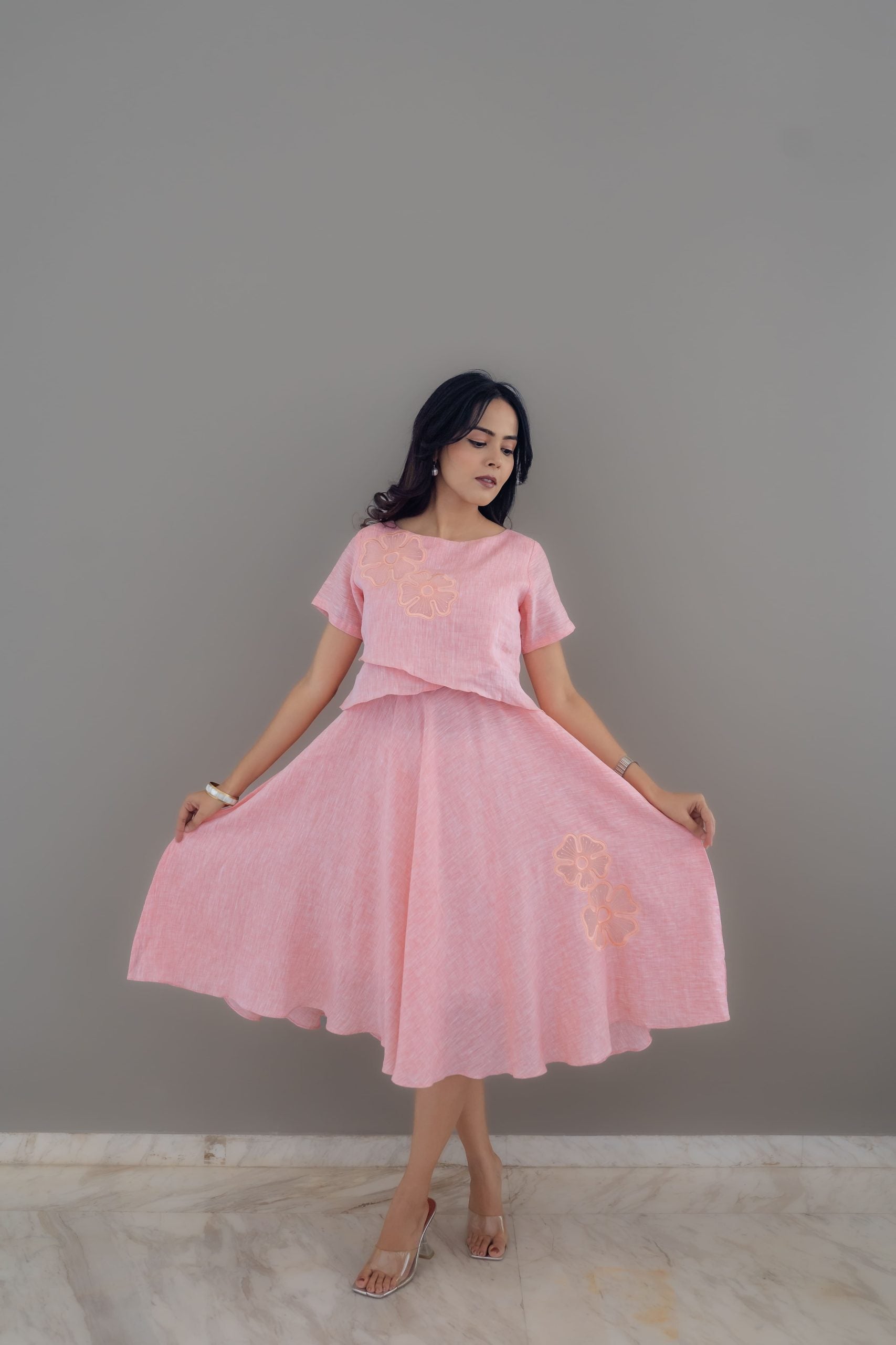 Women’s knee-length floral dress top – everyday wear